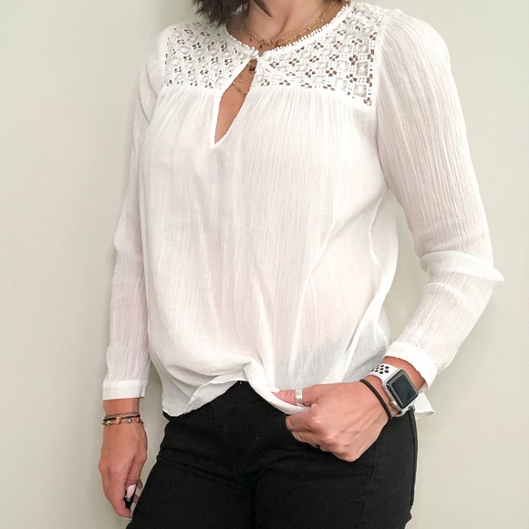 JCREW - White blouse w/ beautiful shoulder detail - Picture 2 of 6